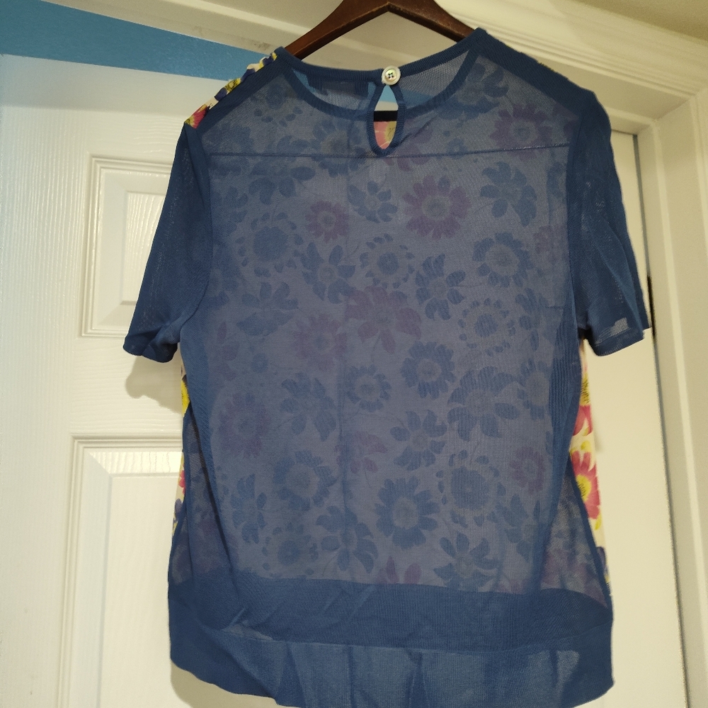Salvatore Ferragamo Floral Front Knit Top in Black and Burgundy - Picture 6 of 10